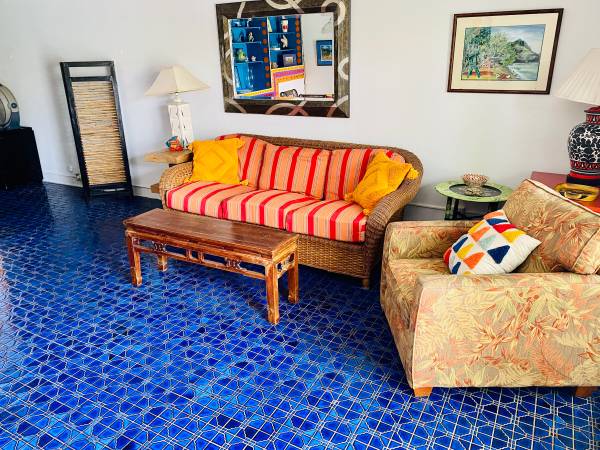 Sapphire House- Has an automatic Generator!! Available Nov & Dec 1