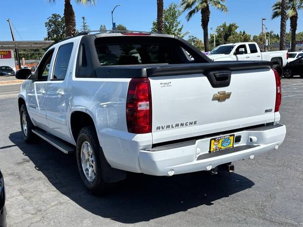 2008 CHEVROLET AVALANCHE LT ** 4X4 ** DEBE VERLO ** LIMPIO ** - $11,99563619489744643124