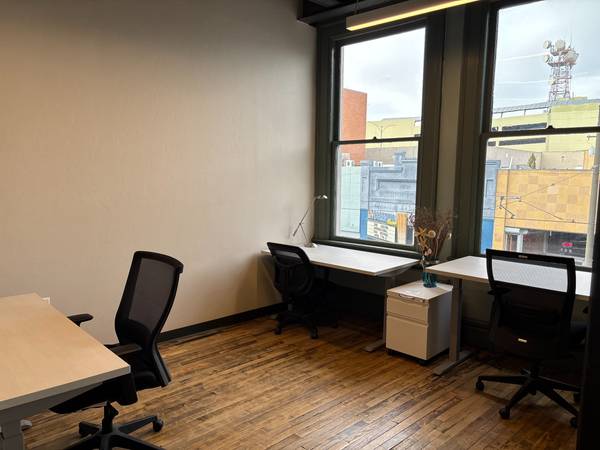 $935 Team Office Space - Historical Building - Downtown Congress (130 E Congress St)63674756193155120