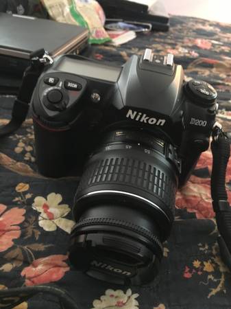 Nikon d200 digital outfit w/2 lenses price reduced - $160 (Queens)63435948959235124