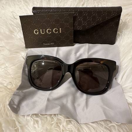 GUCCI GGSunglasses Women's Cat Eye 1