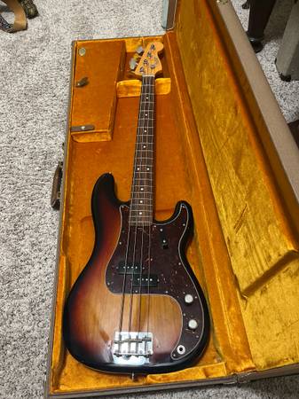 2012 American Vintage 62 P Bass Reissue 1