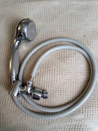 Moen Handheld Shower Head with Bracket and Hose 1