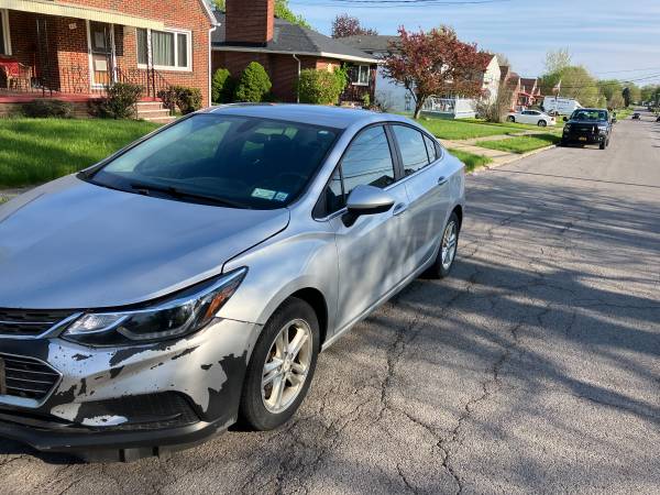 2017 CHEVY CRUZE LT - $2,50063483447678593121