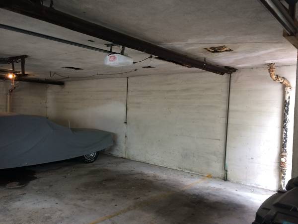 $125 / 140ft2 - For Rent Garage Space (Shared or Private- Park Collectible Vehicle) (East Walnut Hill Eden Park Edgecliff)63974325591683122