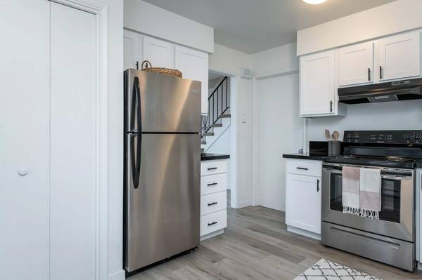 $1,950 / 3br - 1200ft2 - Inspiring surroundings, exquisite homes: Dive into our 3 BR. (Gresham)63831607588995121