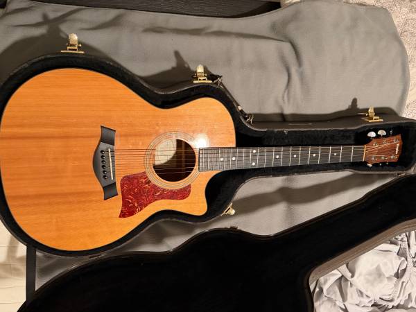 Taylor 314CE acoustic electric guitar 1