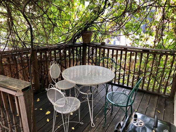 $690 clean, bright room available (Mount Vernon)63694591212289120
