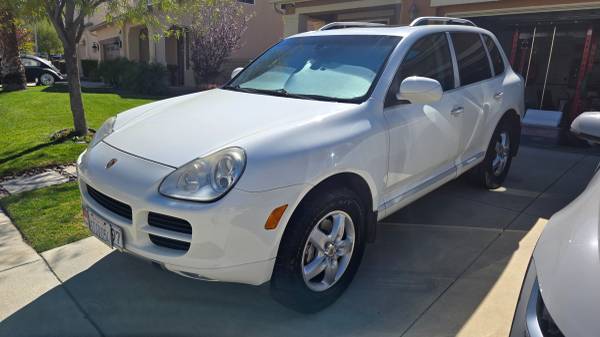 2005 Porche Cayenne S en venta - $5,500 (Santa Clarita)63618334328321123