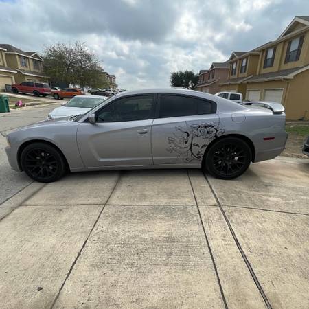 2014 Dodge Charger 1