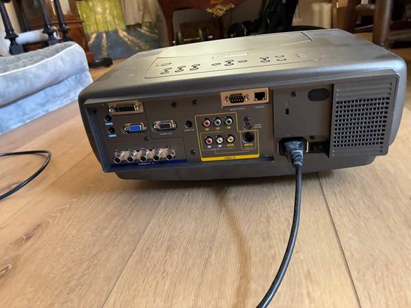 ASK C440 Projector 1