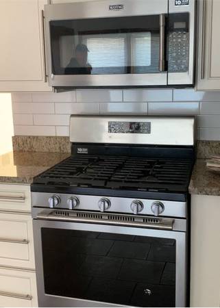 $1,650 / 2br - LAVANDERÍA EN UNIDAD*COBERTA NUEVA CON LAVAVAJILLAS*CALEFACCIÓN INCLUIDA*SOLEADO (NORWOOD PARK)64041641662209122