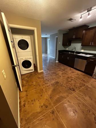 $1,600 / 4br - 3 Dormitorios Disponibles en Marcy Holmes!63868700305665120