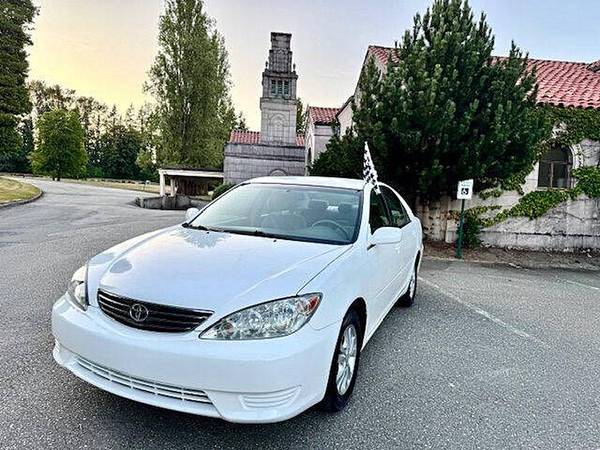 2005 Toyota Camry LE V6 4dr Sedan - $6800.0063617359071235121