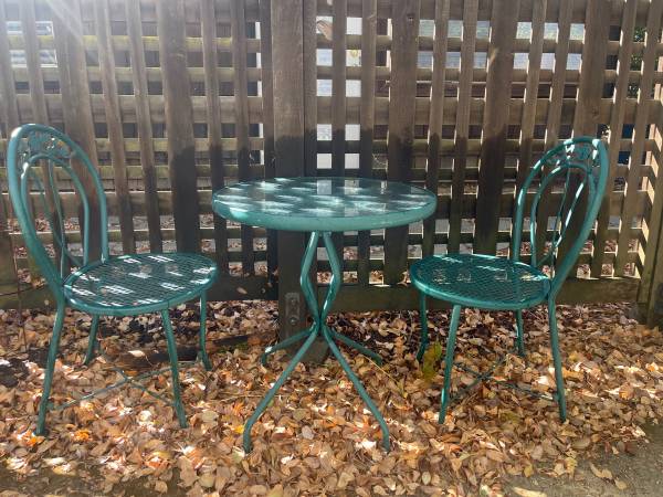 Cute Patio Set 1