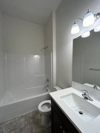 $1,475 / 2hab - 600ft2 - 689 N Reed Street - 2 Dormitorios Individuales en Sisters (Sisters)63839291006465124