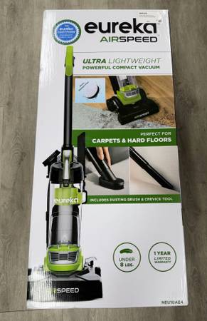EUREKA VACUUM LIGHTWEIGHT COMPACT VACUUM LIKE *NEW* 1