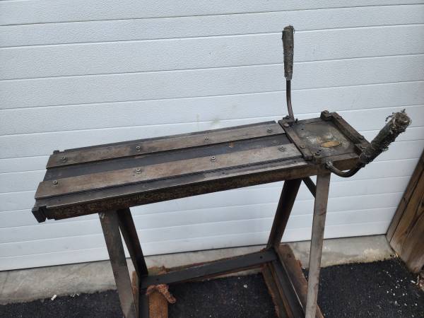 Reiners Double Sided 24" Cheek Bender W/stand Sheet Metal tool 1