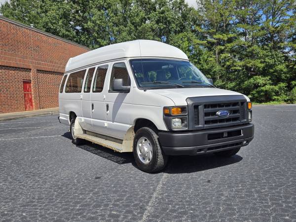 2011 Ford E350 SUPER DUTY - Photo 7