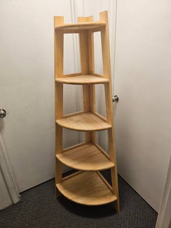 Corner Display Shelf 1