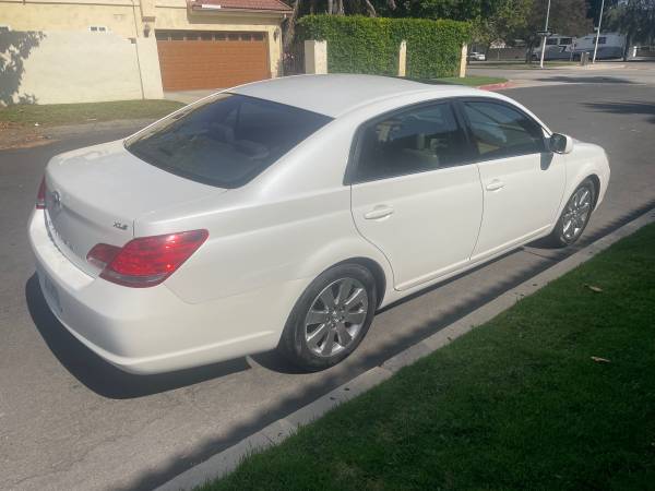 2007 Toyota Avalon - $7,900 (Sherman oaks)63615999989507123