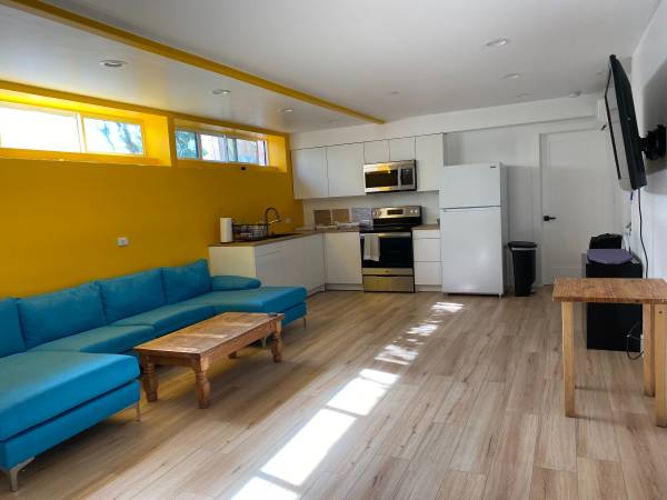 $1,250 / 4br - 145ft2 - Furnished Rooms in Cupertino. Close to Steven Creek, Lawerence, 280,85 (cupertino)63965992038915121