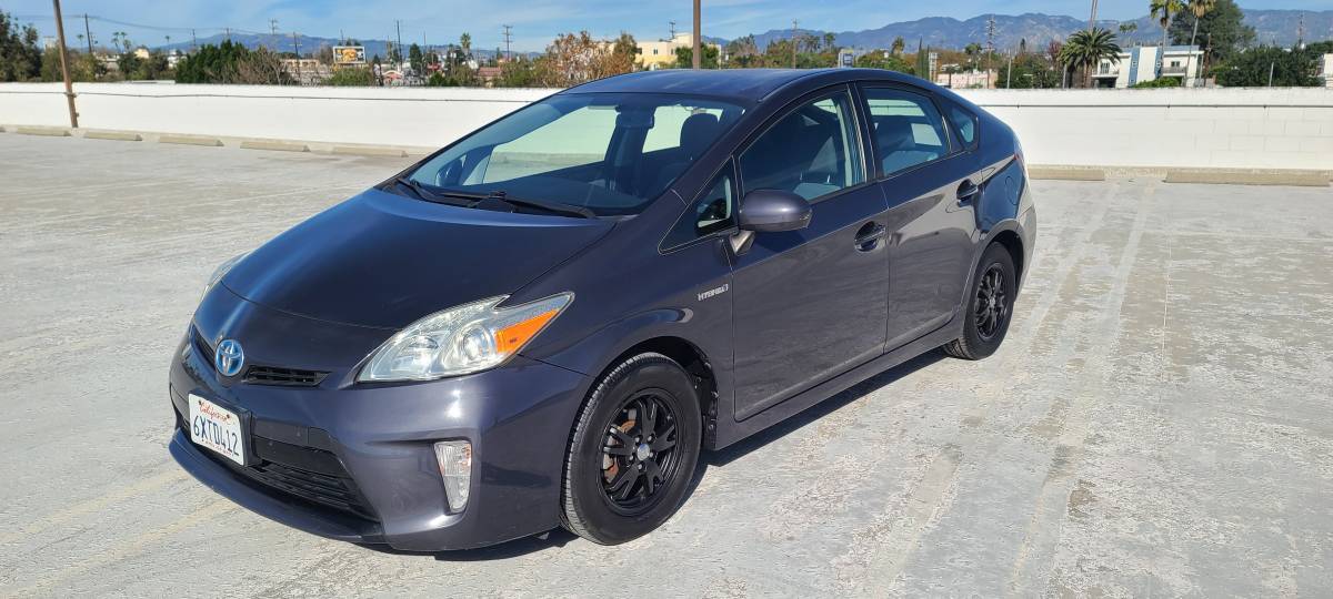 2012 Toyota Prius Two