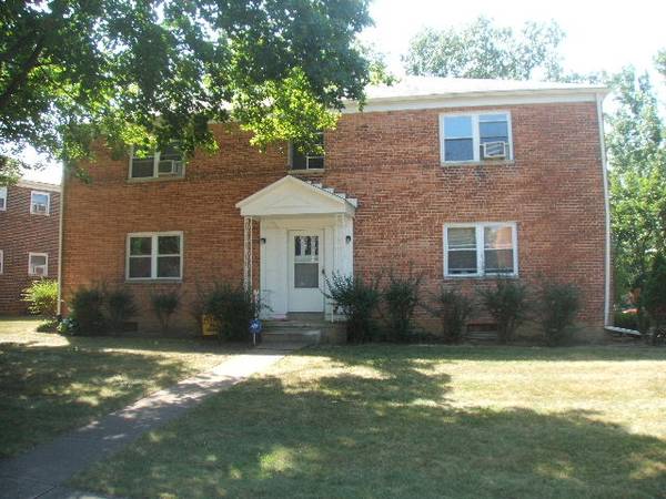 93 Village Dr 1br/1b / 1st fl Apt A 1