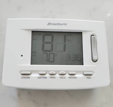 Braeburn 5220 Universal Programmable Thermostat 1