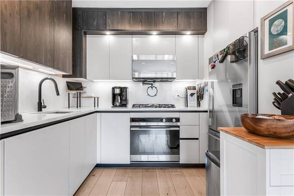 $1,199,000 / 2br - 857ft2 - For Sale (Bedford Stuyvesant)63827267385219123