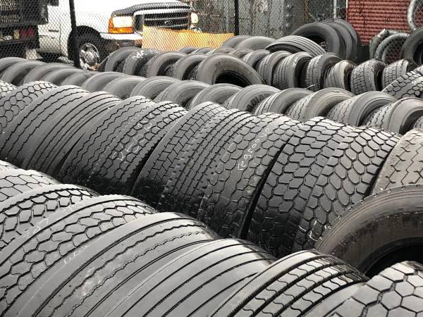 USED SEMI TRUCK TIRES 1