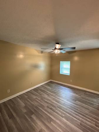 $1200.00 / 2br - Cozy 2 Bed/2 Bath Single Family Home in Brandenburg, KY - $1200/mo64008828366723123