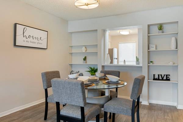 $1,862 / 2br - 1278ft2 - Air Conditioning, Balcony or Patio, Covered Parking (3701 N O'Connor Rd, Irving, TX)63846411700609121