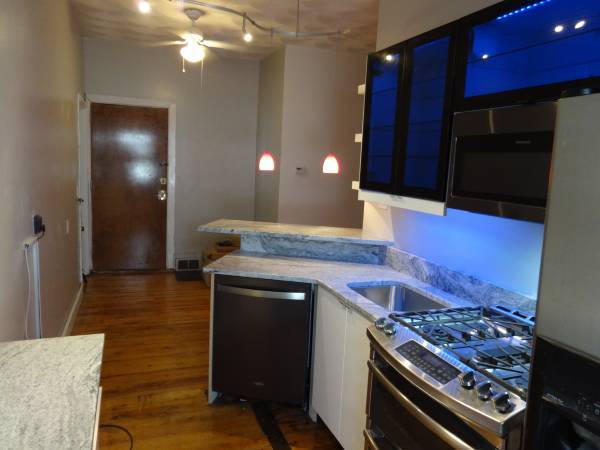 $1,100 / 1br - 650ft2 - Furnished Studio - Great Monthly Rates (san jose east)63682870336899121