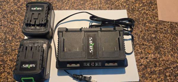 Soyus 20 V v 4 .0 Ah lithium batteries (2) 1