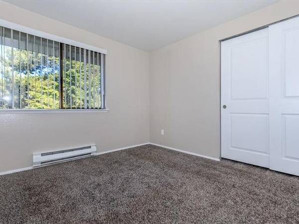 $1,679 / 2br - 950ft2 - Ceiling Fans, Large Dining Space, All-electric Kitchen63688586956417123