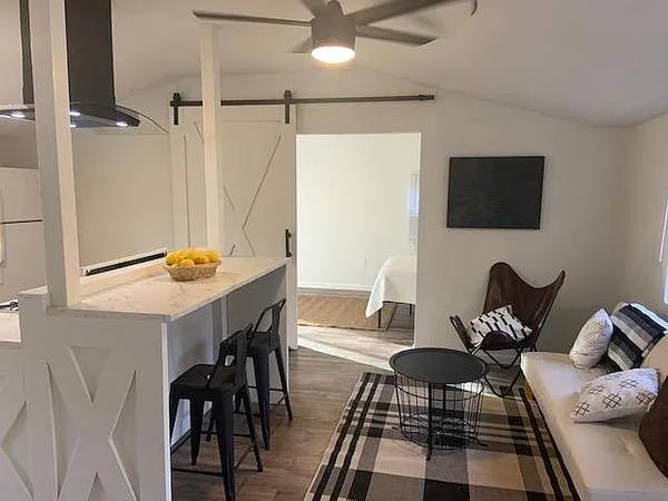 $1,400 / 1br - 700ft2 - 1 beds   1 baths  700 sqft (healdsburg / windsor)63994099403139124