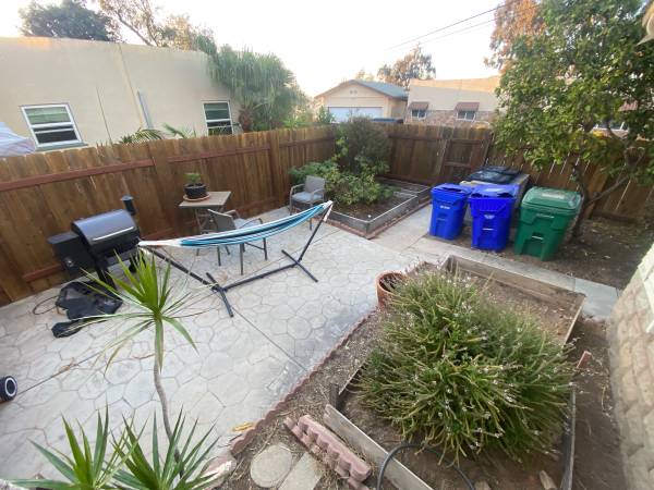$870 1 Bedroom Big House University Heights (University Heights)63845974262403120