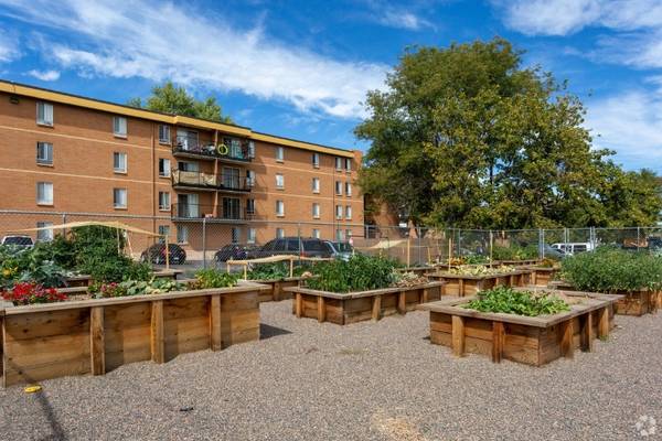 $1,029 / 1br - 680ft2 - Courtyard, Basketball Court, Dog Park (Goldsmith, between DU & DTC)63973360757763122