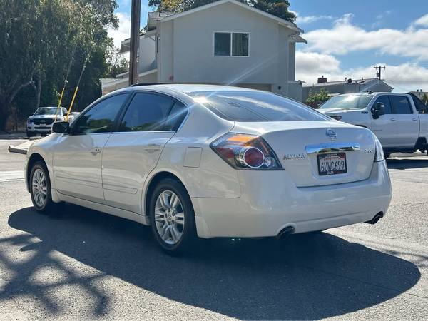 2012 Nissan Altima 2.5 S - $4,90063473042456451122