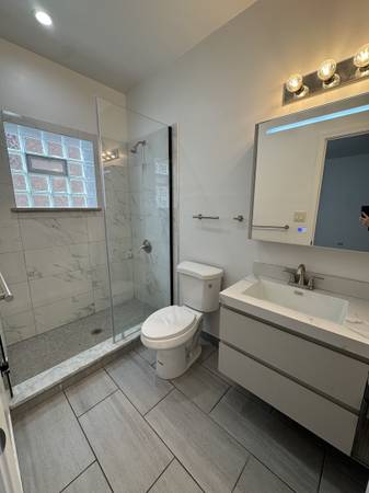$2,400 / 3br - 1410ft2 - 3 Bed 2 Baths Apartment (Bridgeport/Armour Square)63918532853634122