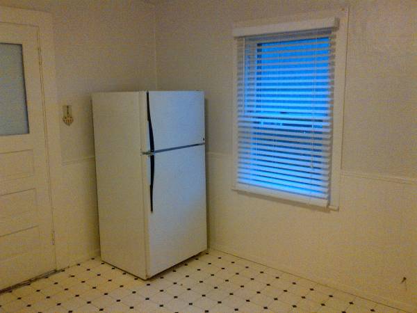 $1,950 / 2br - 911ft2 - near Wilshire Park (Portland)63831463846915124