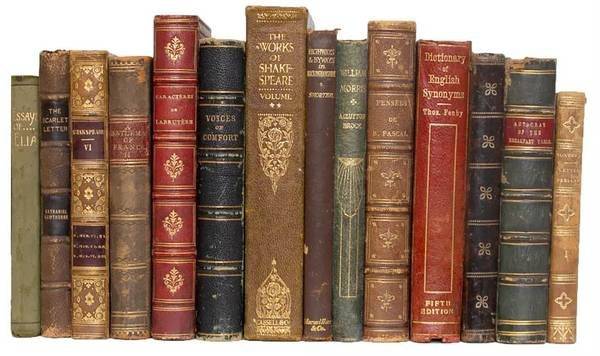 Seeking libraries or large collections of vintage books 1