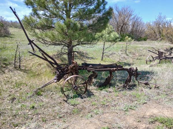 1920/30's Horse Drawn Antique Seeder / Grain Disc Drill 1