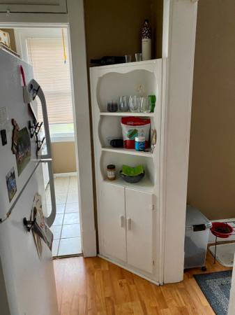 $1,100 / 2br - 2 Bedroom Apt with private porch and deck, fenced yard! (Ritter Park)63989520710147123