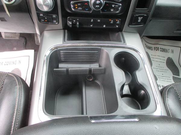2017 RAM 1500 Crew Cab - Photo 10