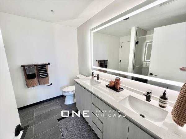 $5,250 / 3br - BRAND NEW 3 BEDROOM 2.5 BATHROOM IN THE WEST LOOP (West Loop)64041644347011123
