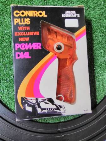 2 Aurora hand controls 1