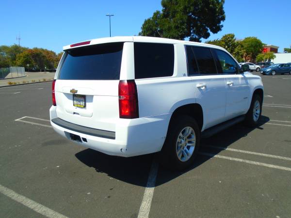 2015 Chevy Tahoe 4X4, un solo dueño - $13,750 (San Leandro)63470897314179122