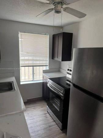 $1,451 / 1br - ONE OR TWO BEDROOM - SECTION 8 YES -  NO CASH ?  - WILL TAKE PAYMENTS (MIAMI - ALLAPATTAH)64051002584834120
